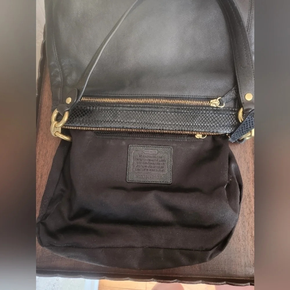 COACH Ashley black leather hobo bag - Picture 15 of 16